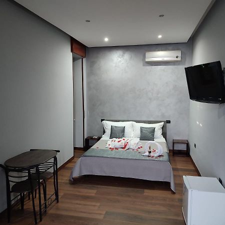 Diora Suite Помпеї Екстер'єр фото