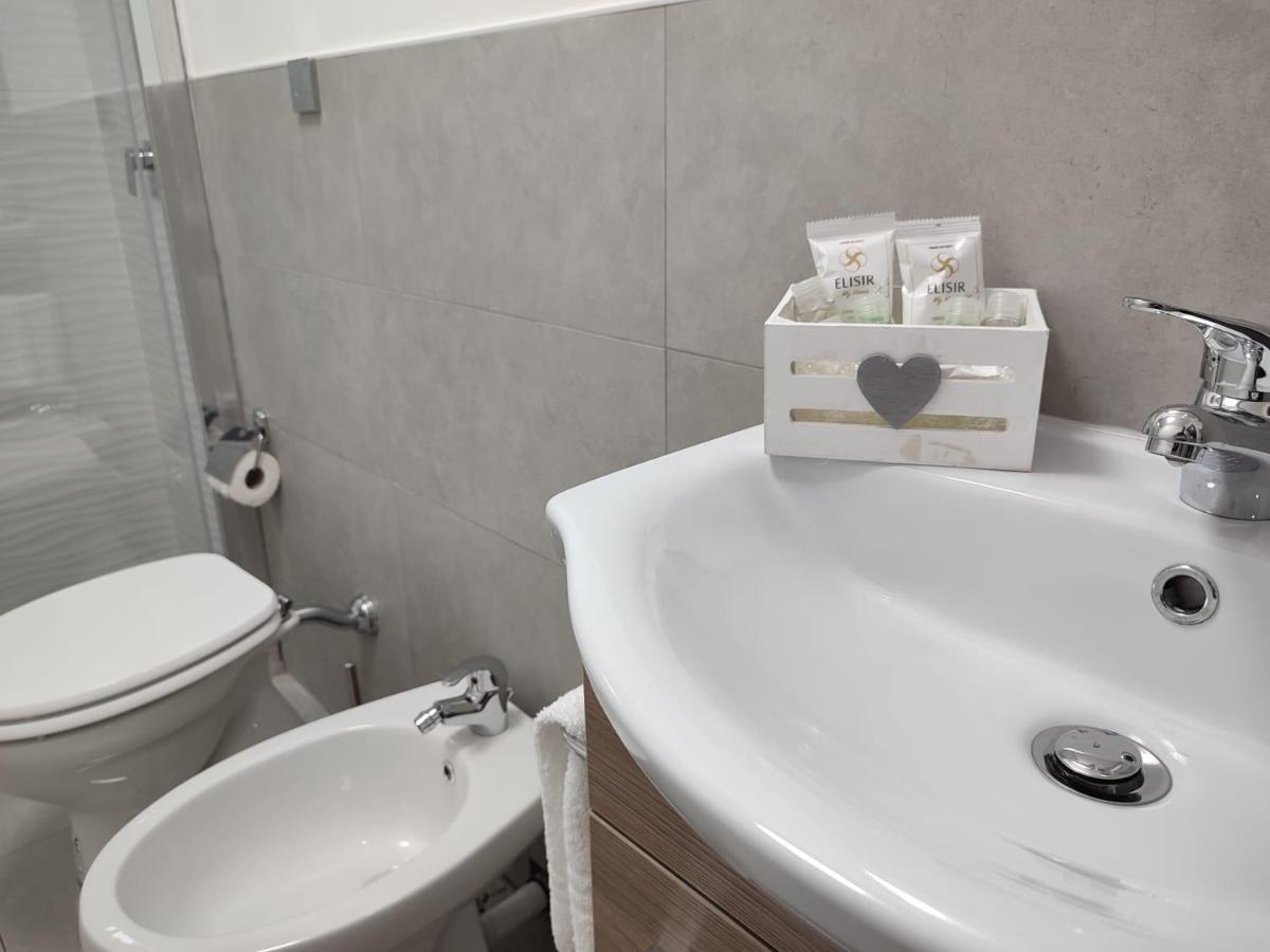 Diora Suite Помпеї Екстер'єр фото