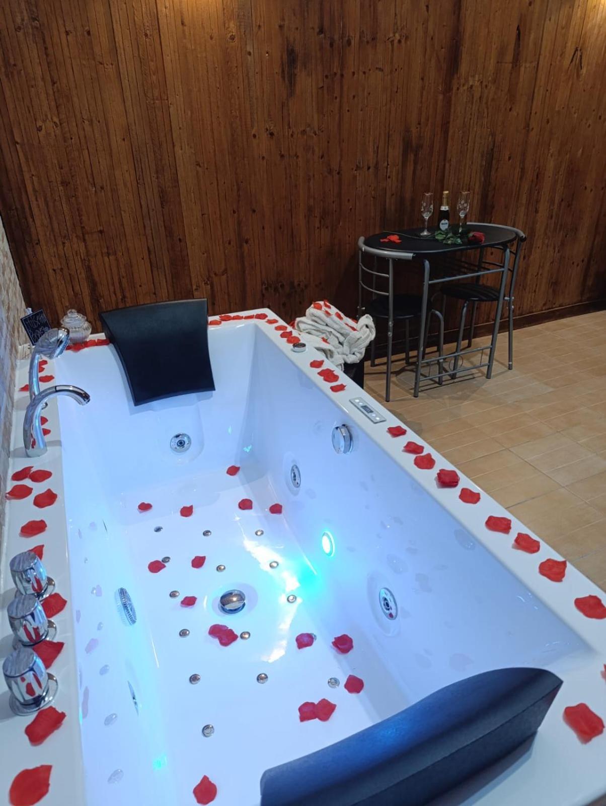 Diora Suite Помпеї Екстер'єр фото